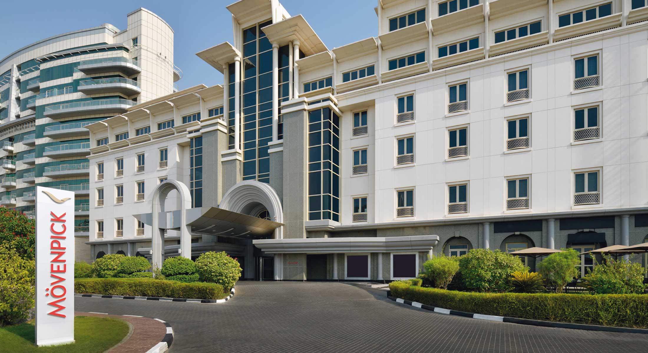 Mövenpick Hotel & Apartments Bur Dubai - Image 1