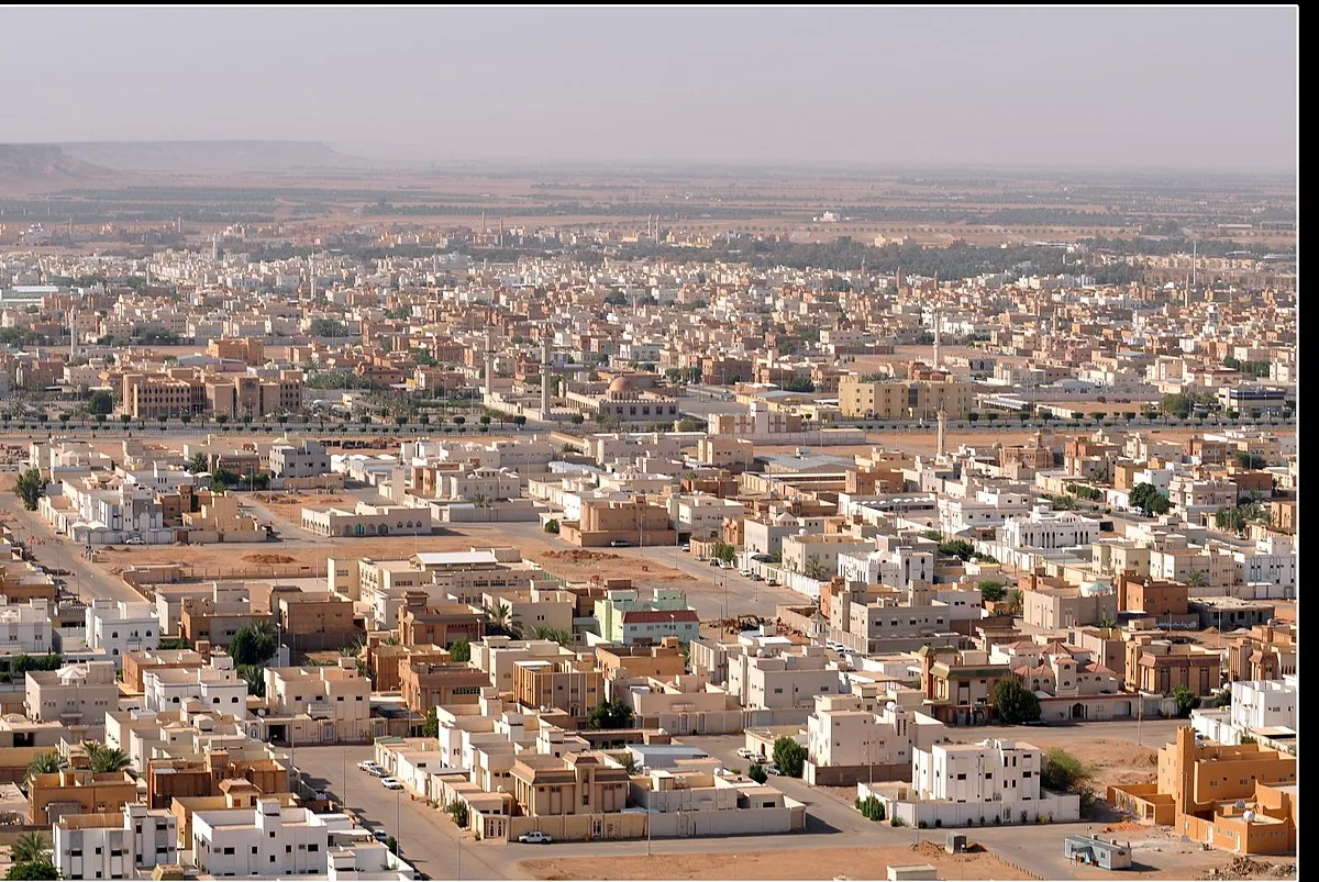 Al Zulfi Historical Tours - Image 1